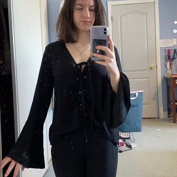 Black long sleeve - Picture 2 of 6